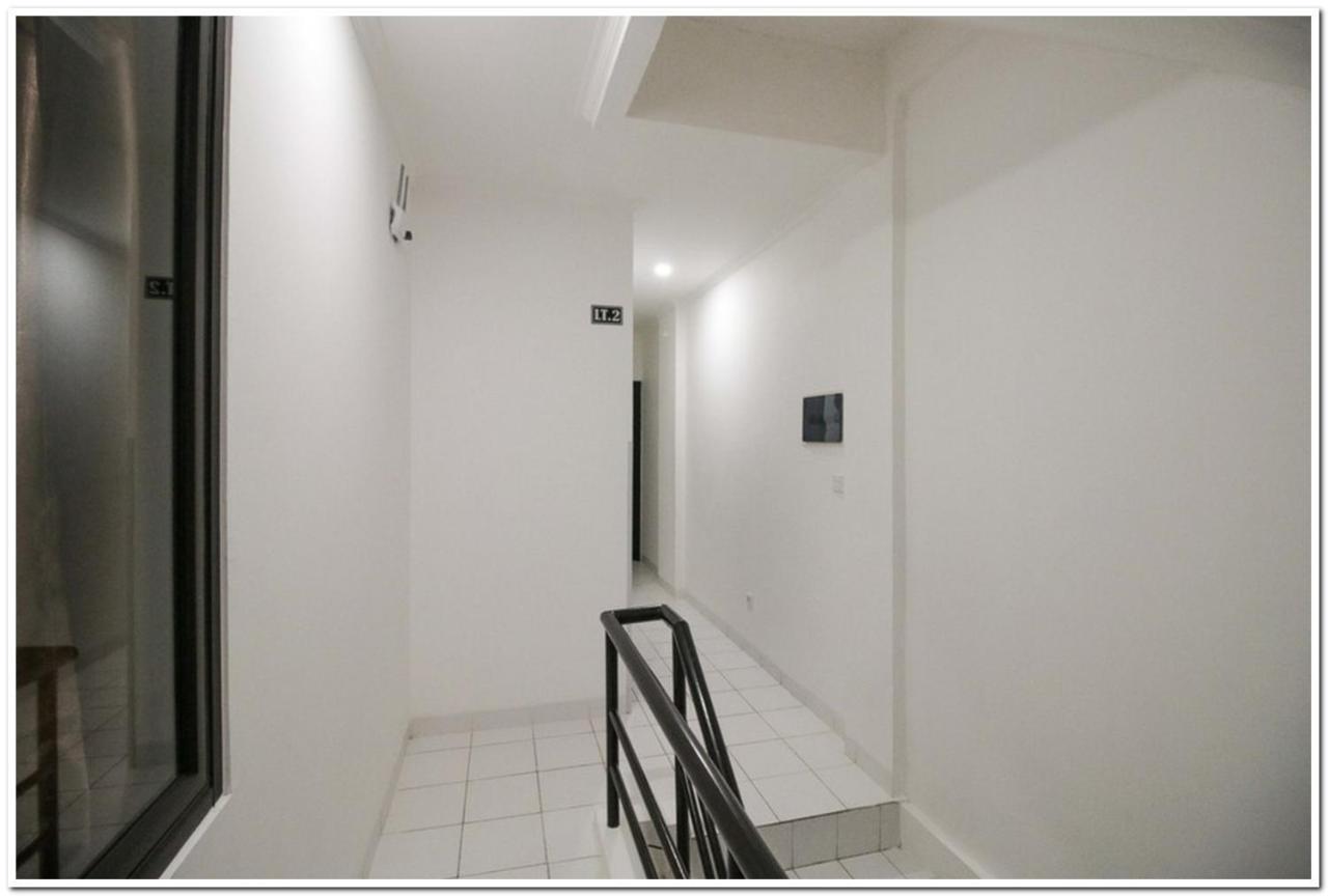 Reddoorz @ Ruko Itc Roxy Mas Ξενοδοχείο Τζακάρτα Εξωτερικό φωτογραφία