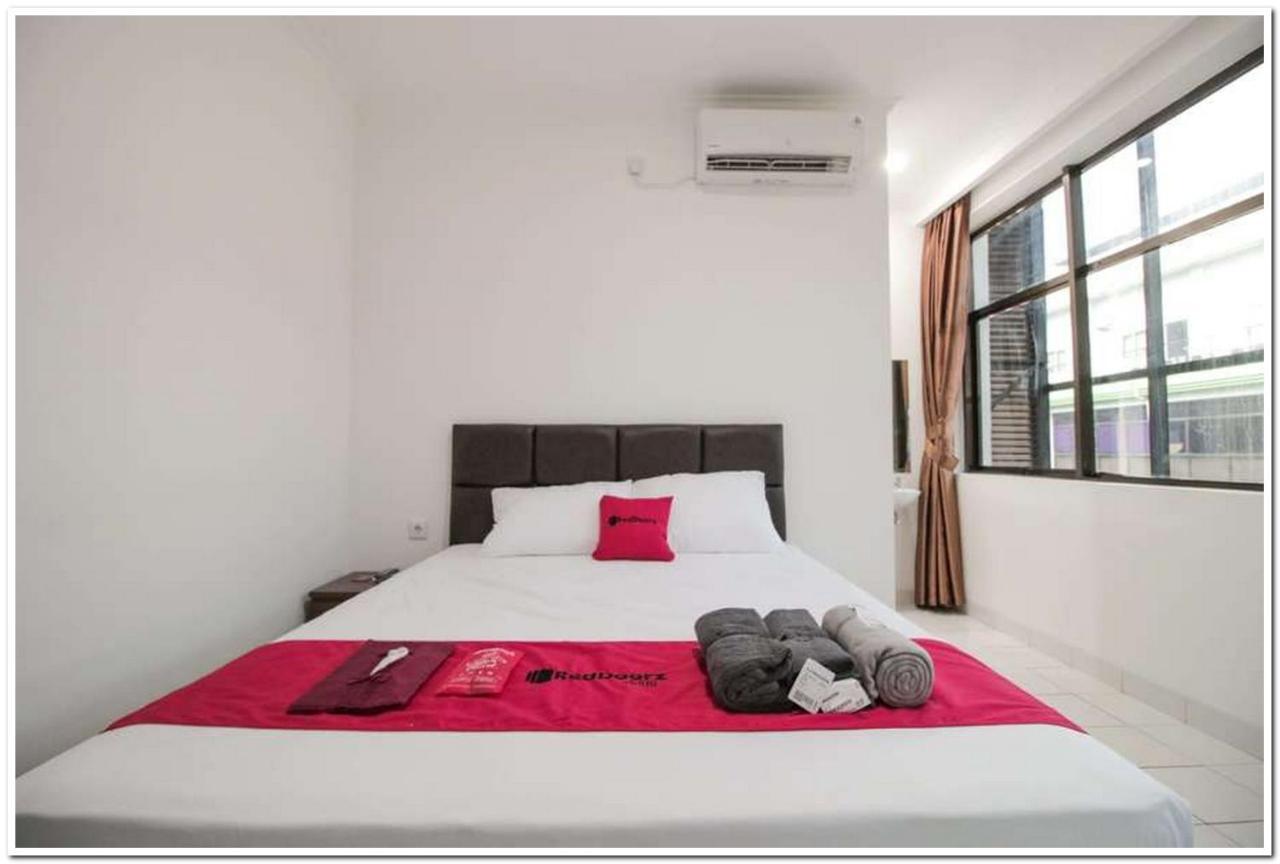 Reddoorz @ Ruko Itc Roxy Mas Ξενοδοχείο Τζακάρτα Εξωτερικό φωτογραφία